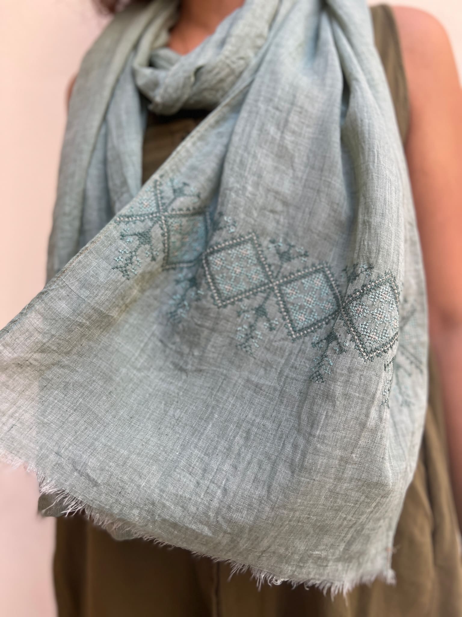 Embroidered linen scarf - Hilweh Market